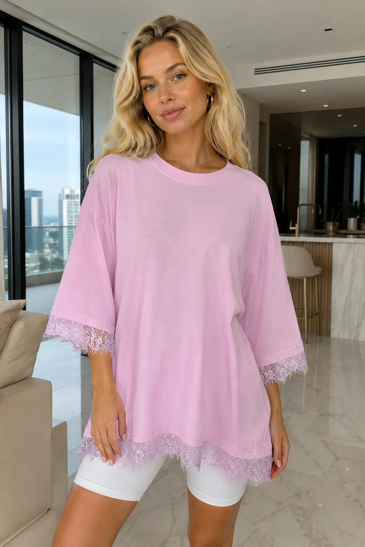 Kadın Kol Ve Etek Ucu Dantelli T-Shirt