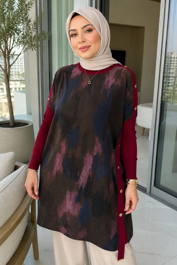 Kadın Kolu Ve Etek Ucu Düğmeli Tunik