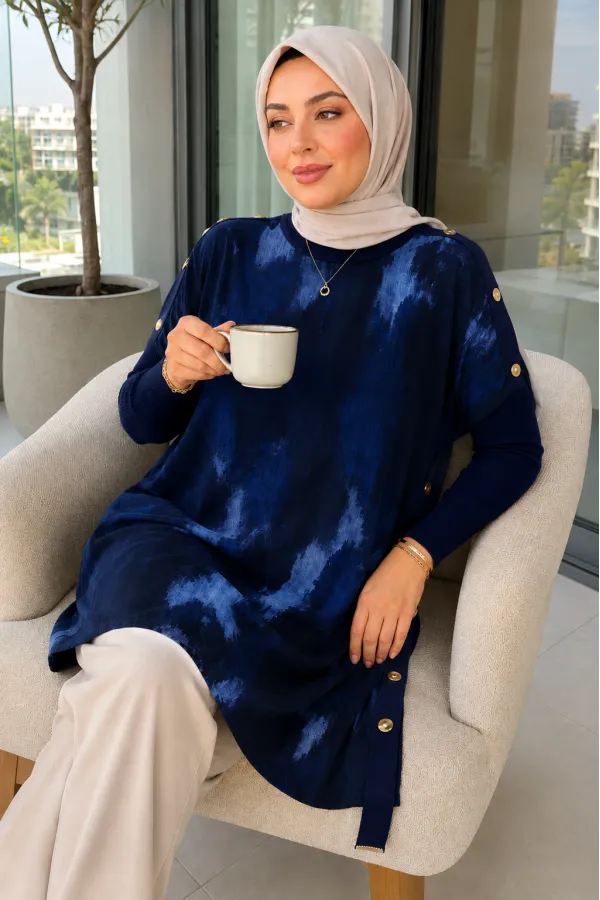 Kadın Kolu Ve Etek Ucu Düğmeli Tunik