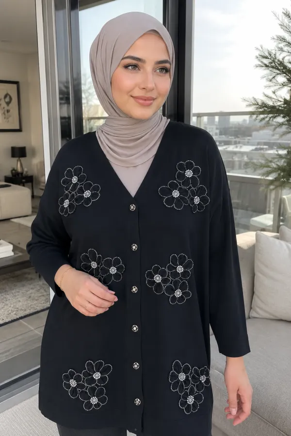 Kadın Gül Nakışlı Düğmeli Uzun Ceket
