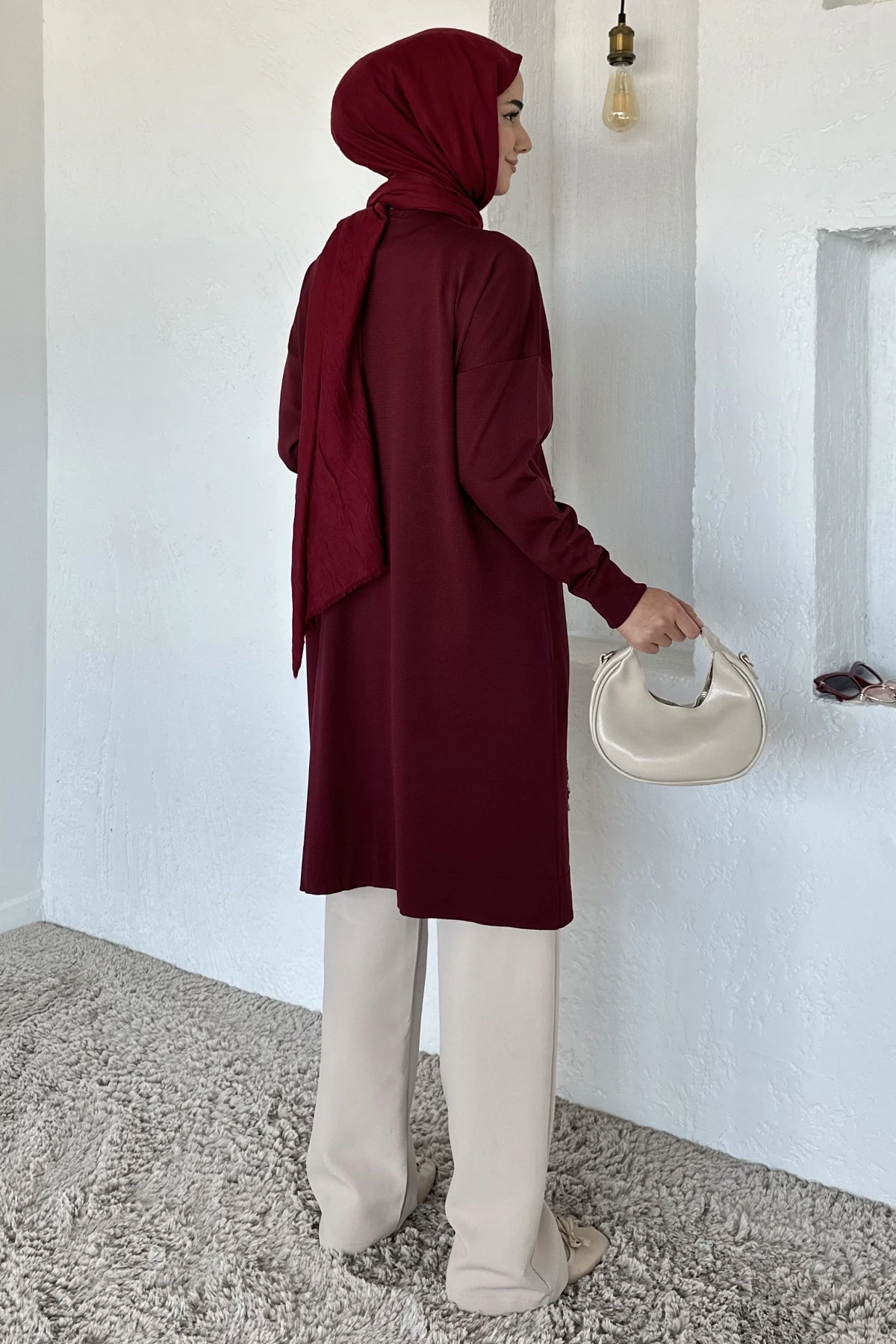 kadın V YAKA GÜL NAKIŞLI DÜĞMELİ UZUN CEKET