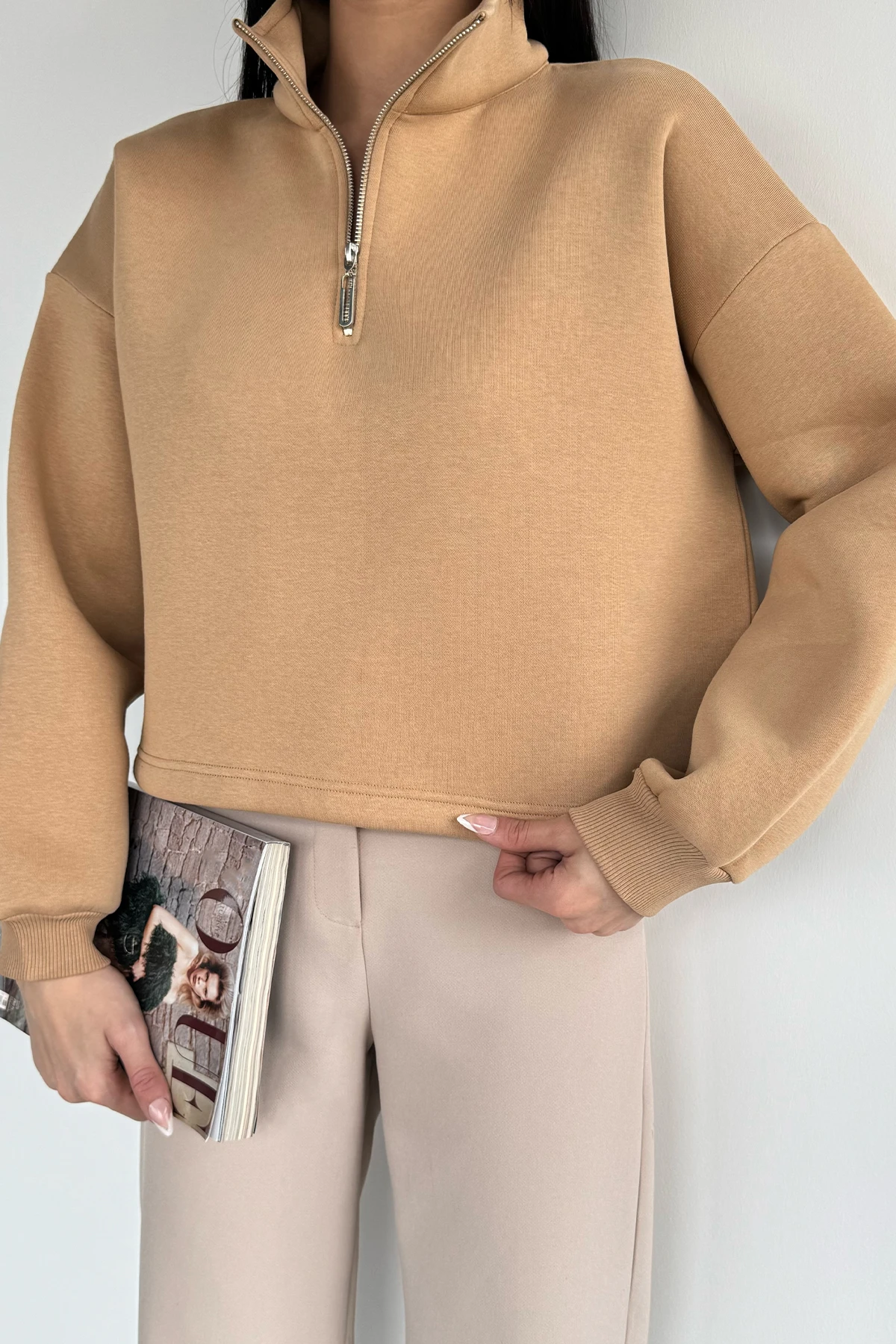 Kadın Bel Büzgülü Kısa Sweat