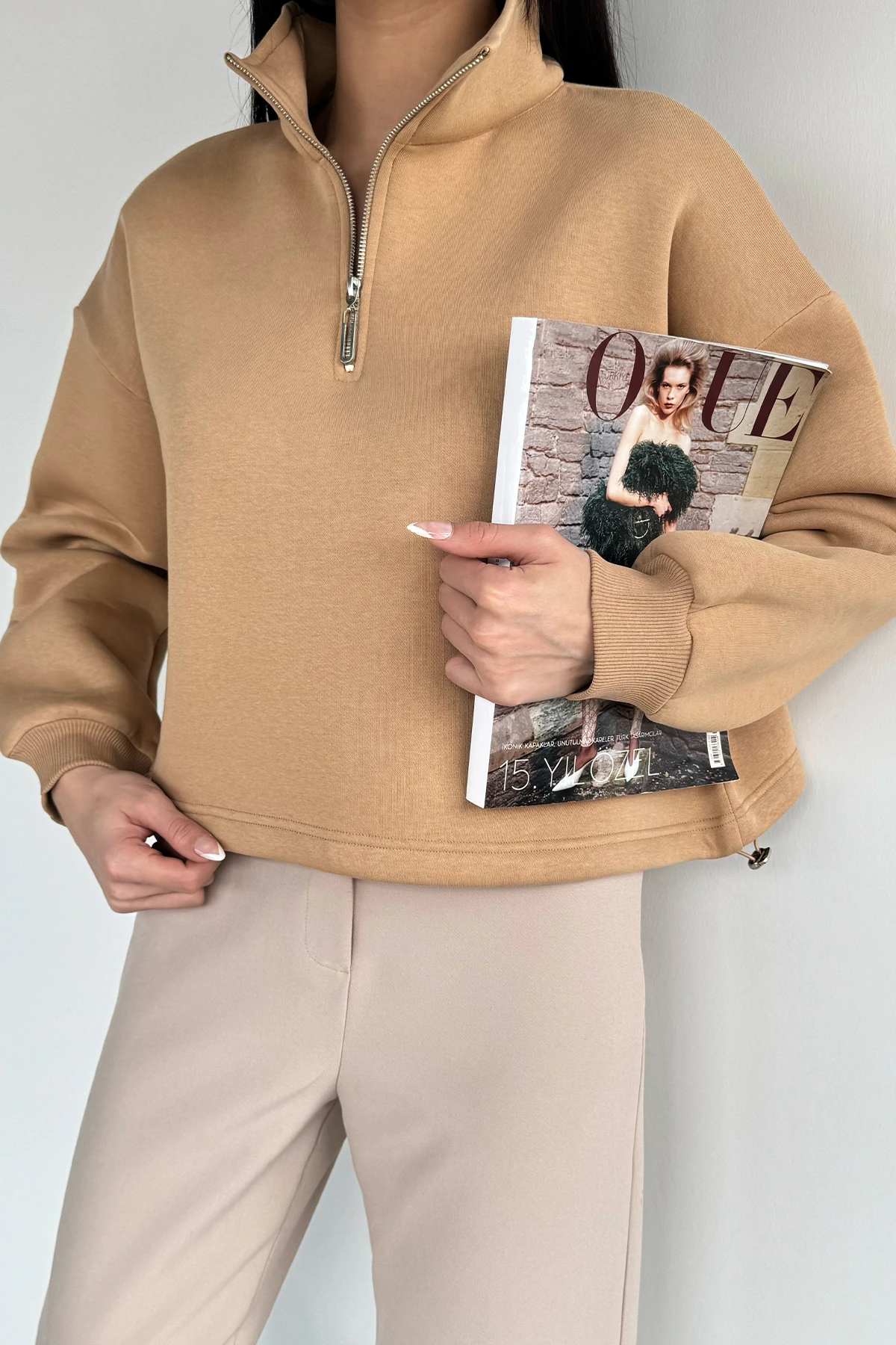 Kadın Bel Büzgülü Kısa Sweat