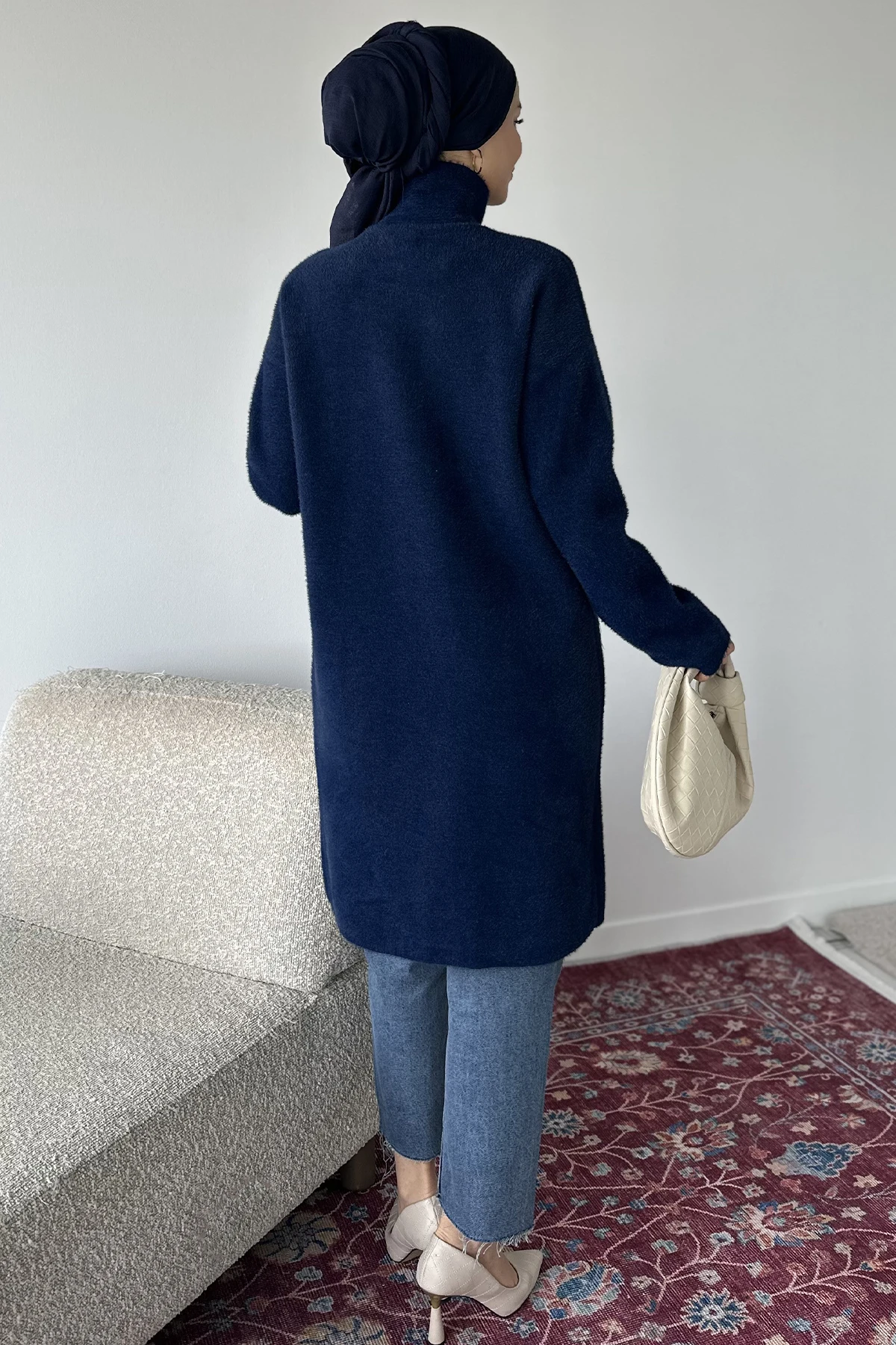 Kadın Dik Kruvaze Yaka Sakal Uzun Ceket