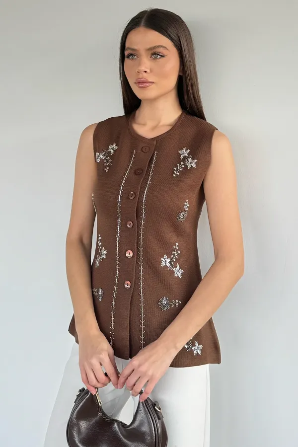 Kadın Taşlı Düğmeli Kolsuz Sweater