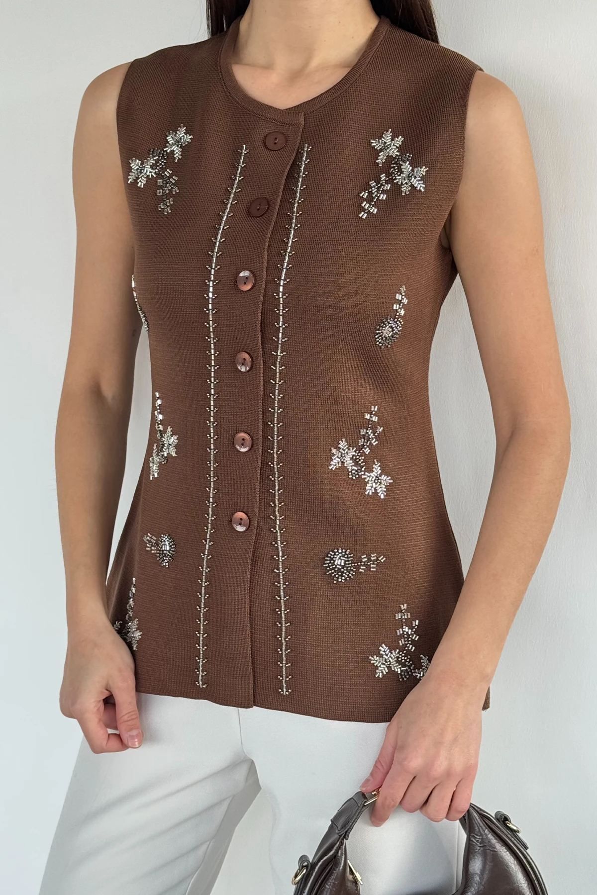Kadın Taşlı Düğmeli Kolsuz Sweater