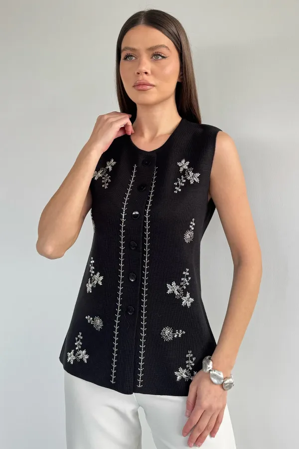 Kadın Taşlı Düğmeli Kolsuz Sweater