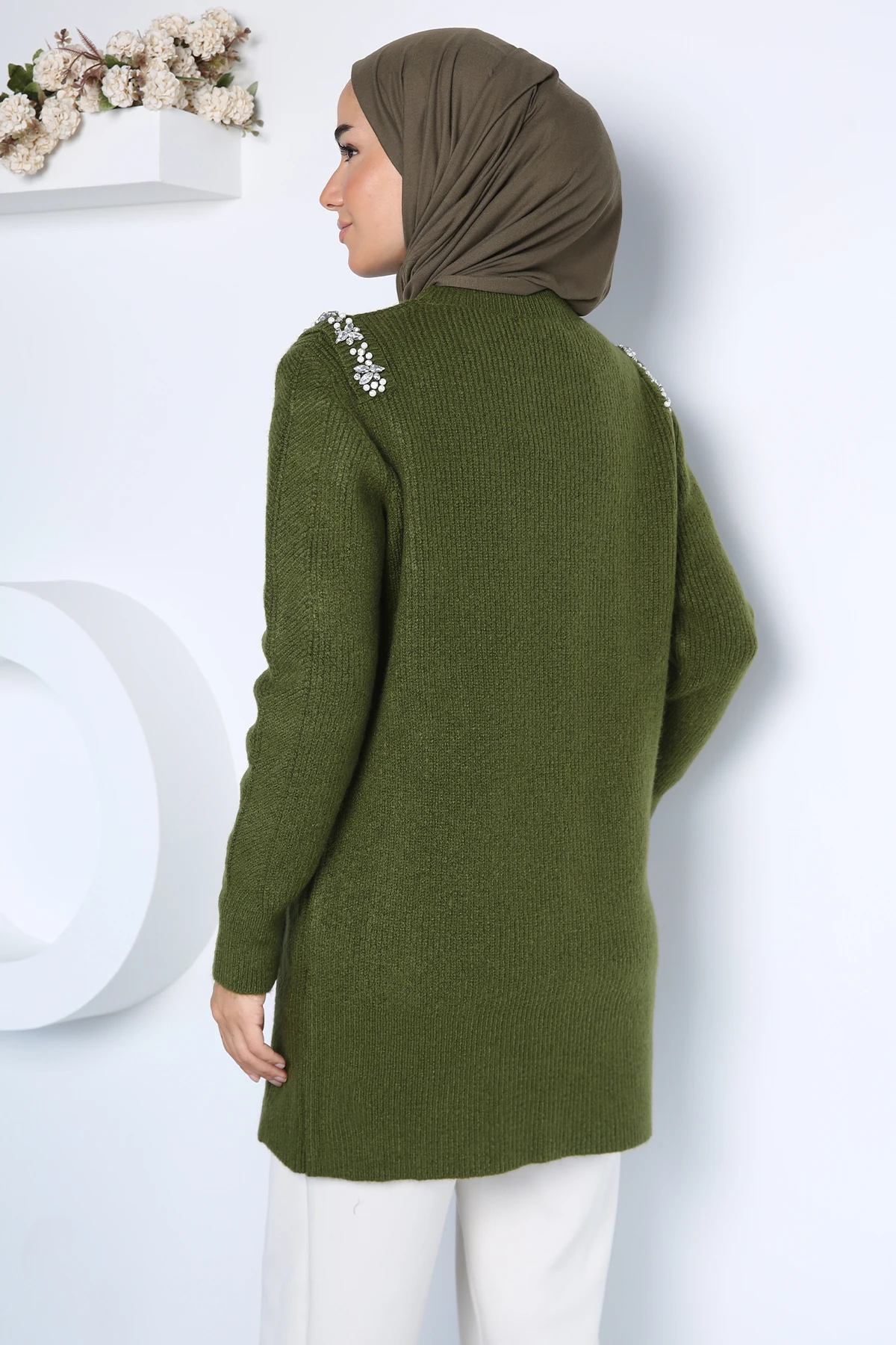 Kadın Omuzları Taşlı Tunik