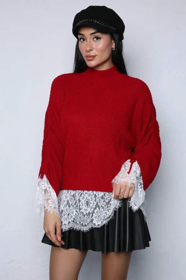 Kol Ucu Ve Etek Ucu Dantelli Bluz