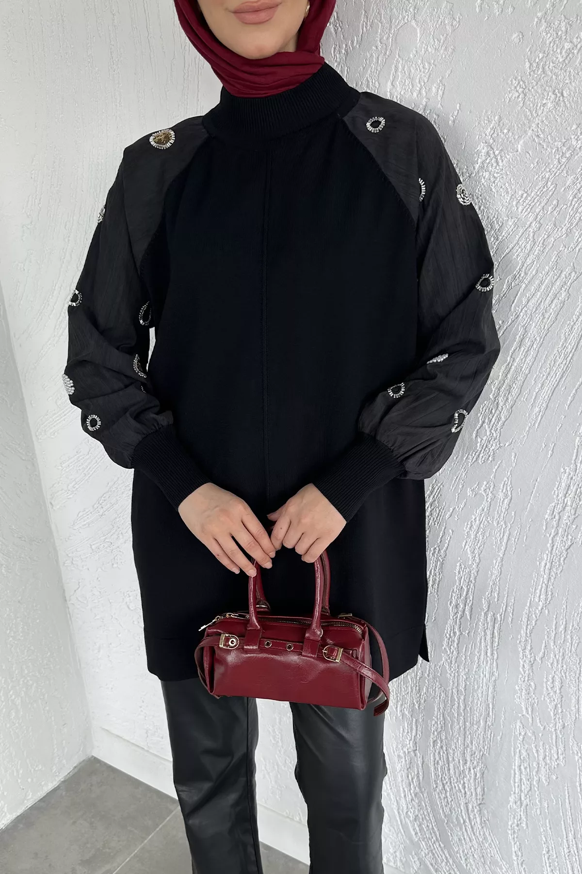 Kadın Kolu Kumaş Nakış Detaylı Tunik