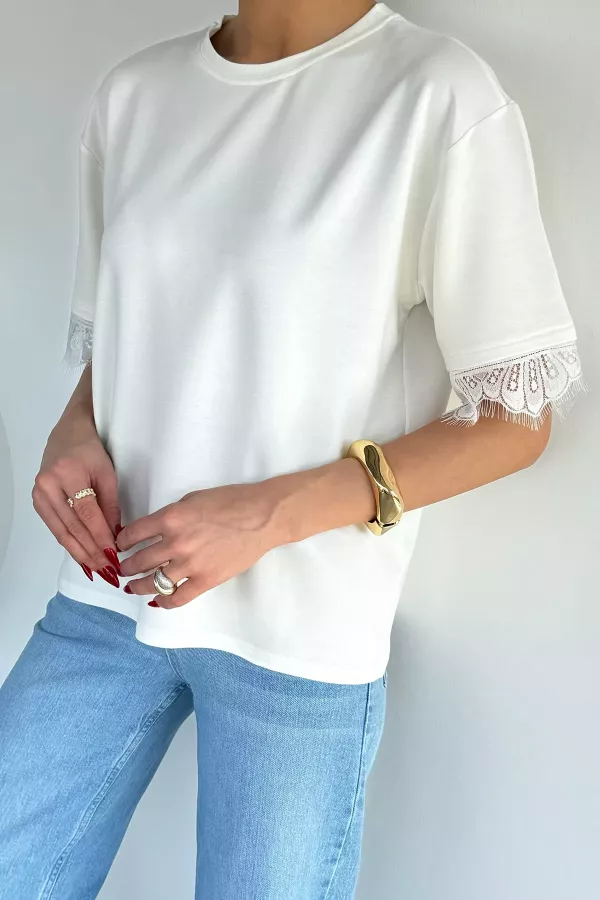 Kadın Sırt Detaylı Dantelli Tshirt
