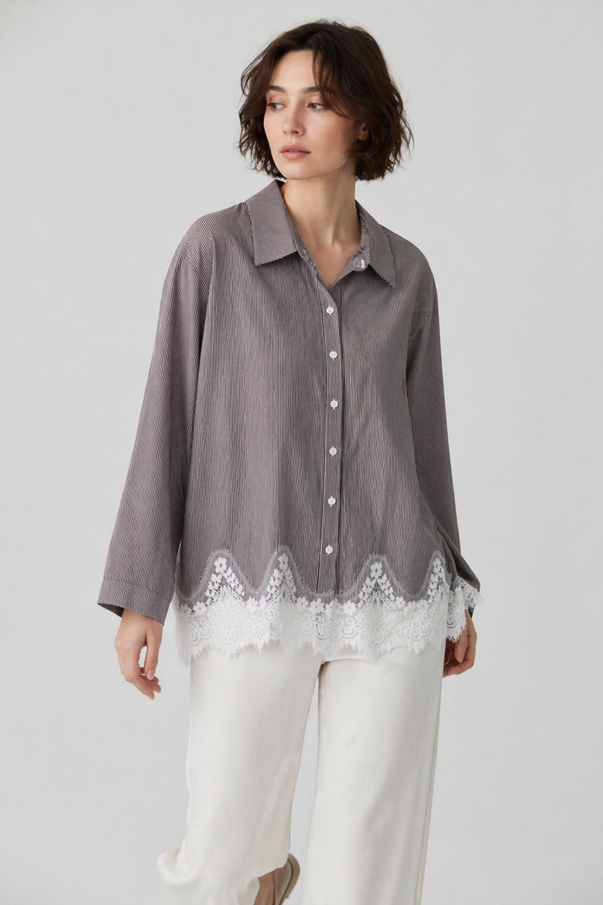 Kadın Etek Ucu Dantelli Gömlek