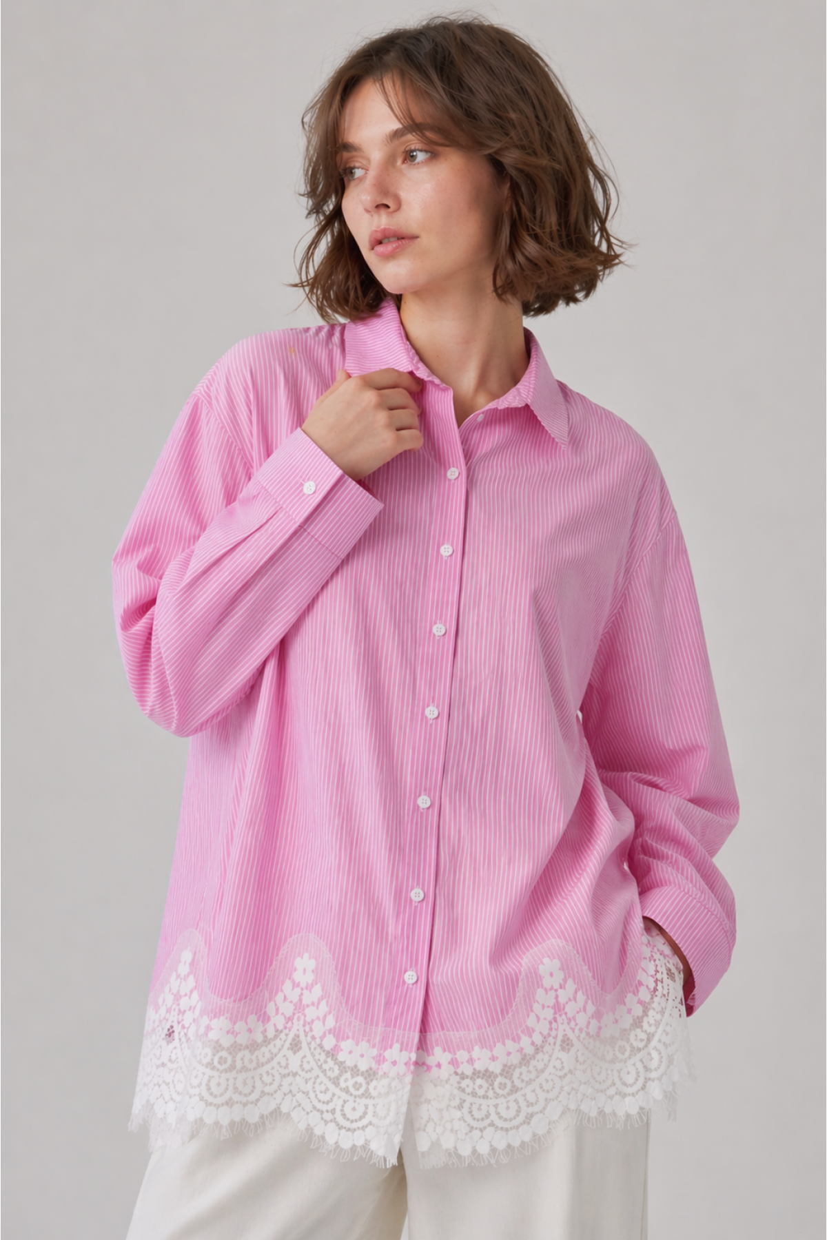 Kadın Etek Ucu Dantelli Gömlek