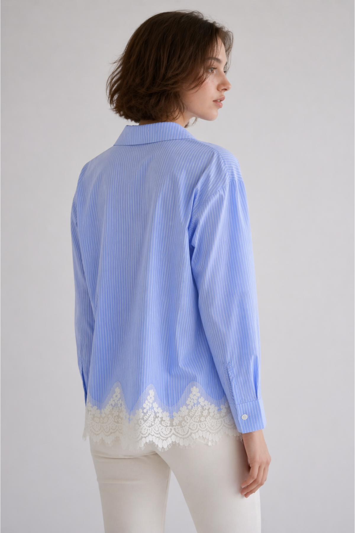 Kadın Etek Ucu Dantelli Gömlek