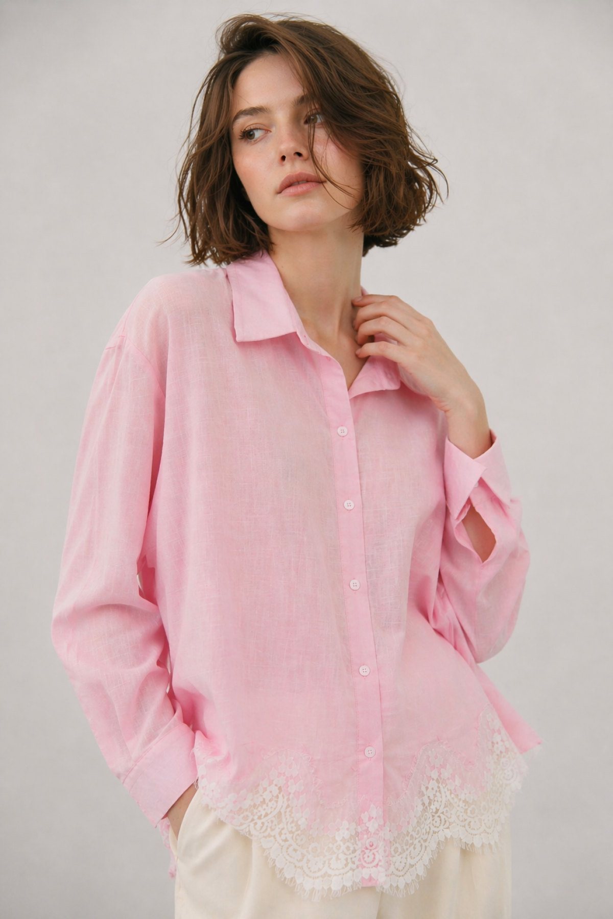 Kadın Etek Ucu Dantelli Gömlek