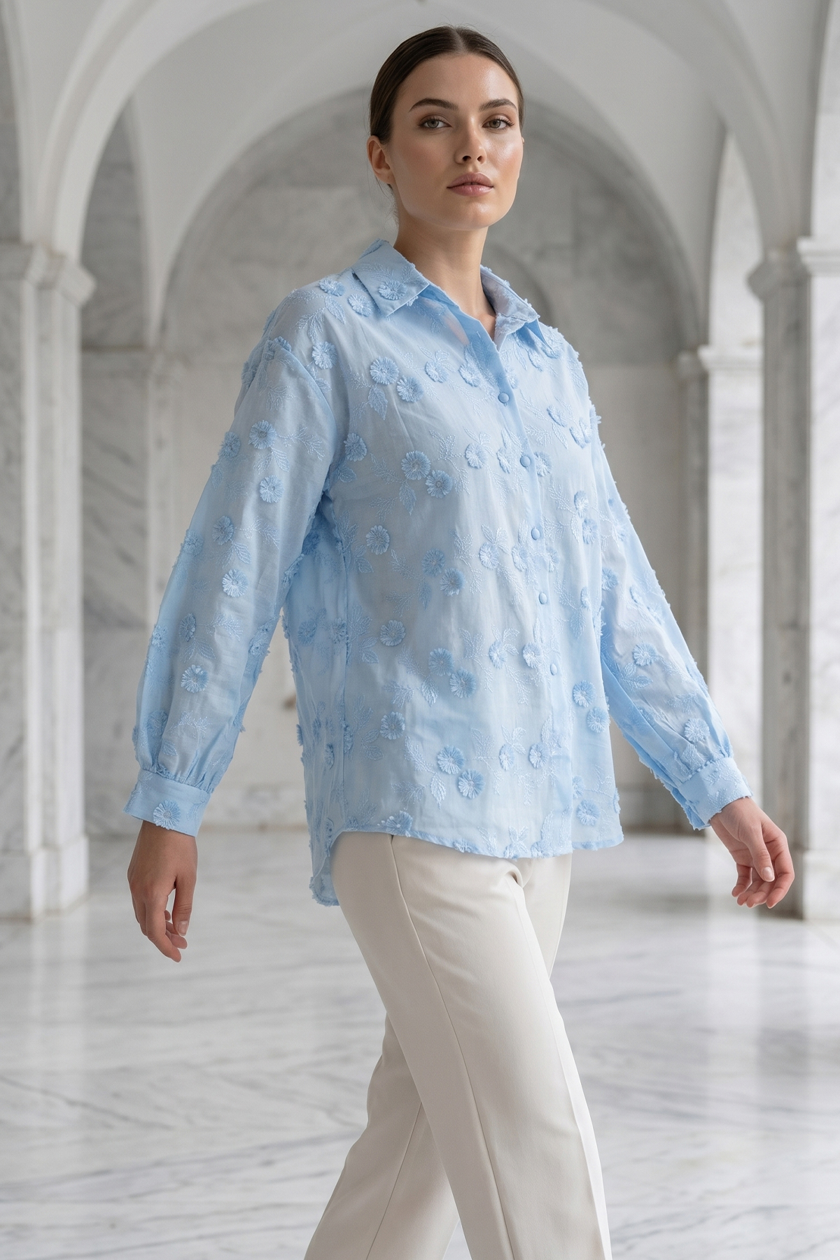 Kadın Kendiliğinden Motifli Gömlek