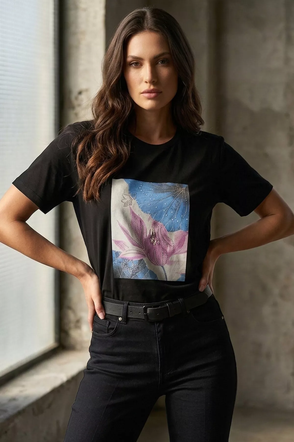 Kadın Pembe Lotus İncili Tişört