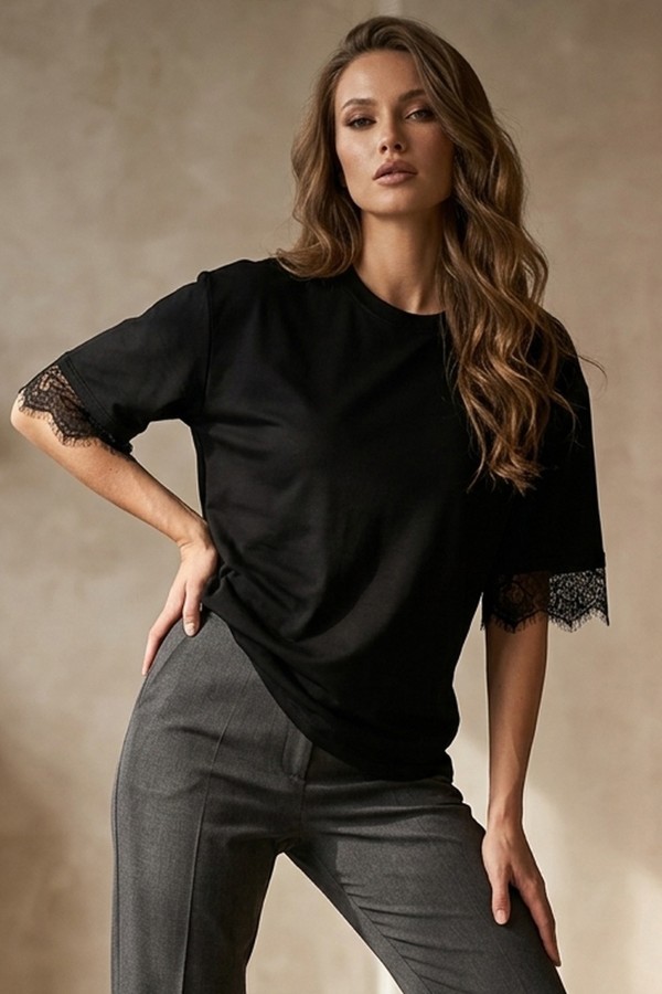 Kadın Sırt Detaylı Dantelli Tshirt